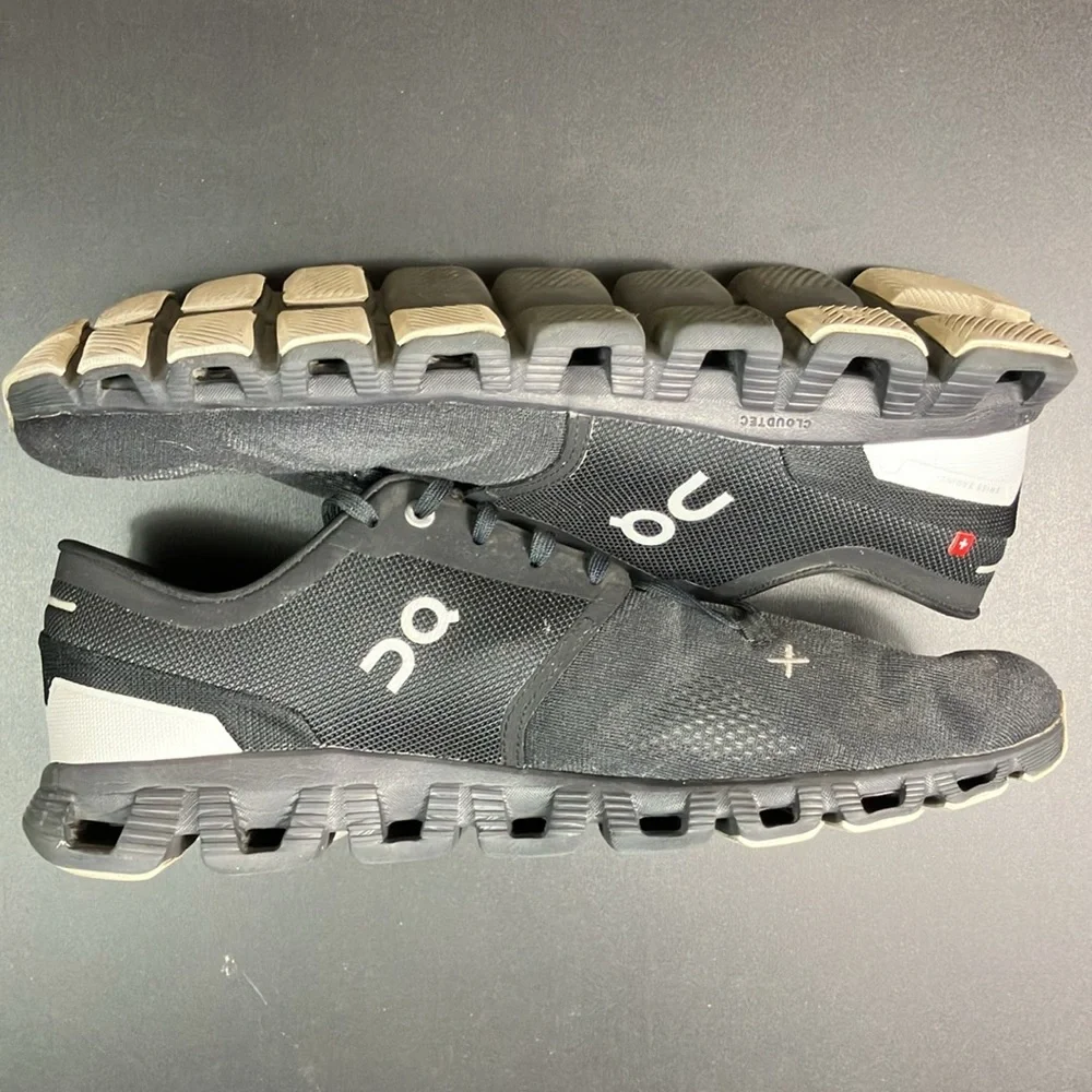 On Cloud X 3 Cloudtec Athletic Running Sneaker Shoes‎ Men’s size 11.5